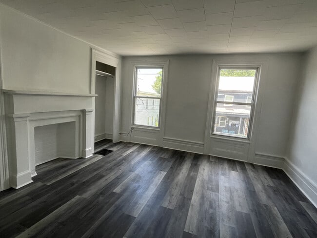 Bedroom 1 - 20 Livingston St