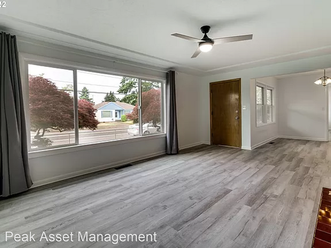 Foto del edificio - 4 br, 2 bath House - 7740 SE Flavel St