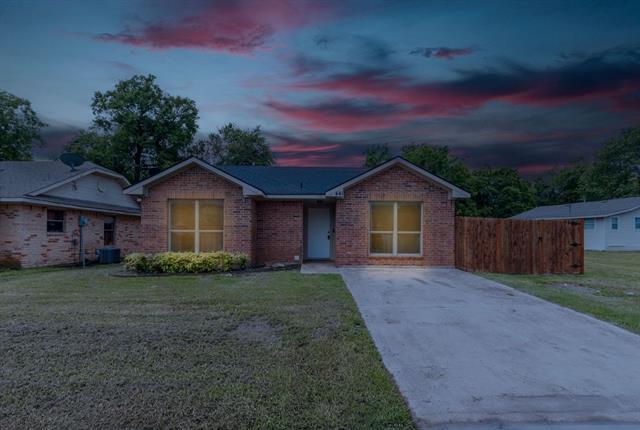 Foto principal - 441 Pecan Hollow St
