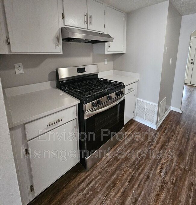 Foto del edificio - 2638 Fieldstone View Ln SE