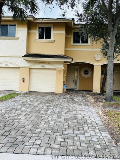 Foto del edificio - 4390 Berkshire Wharf Dr