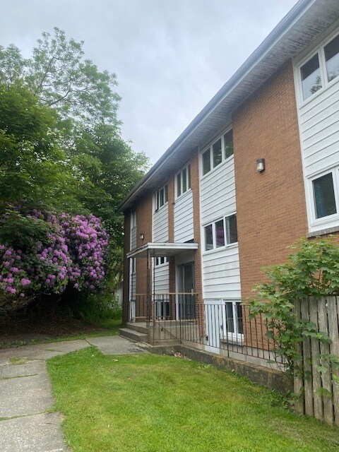 Photo du bâtiment - 47 Forest St