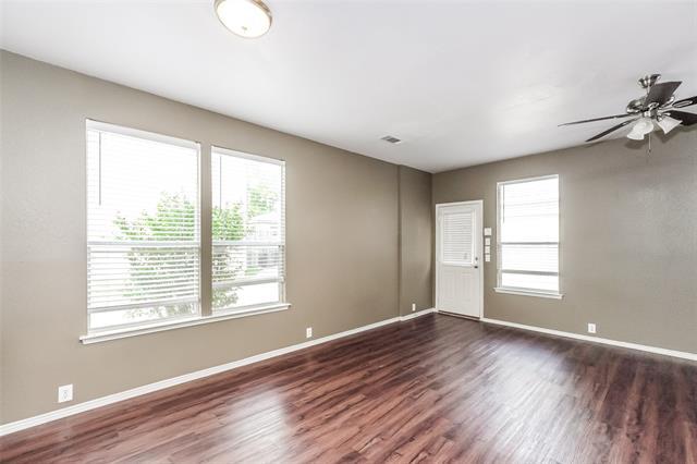 Foto del edificio - 10645 Traymore Dr