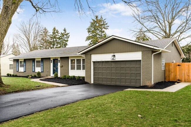 Foto del edificio - 2850 Pickwick Dr