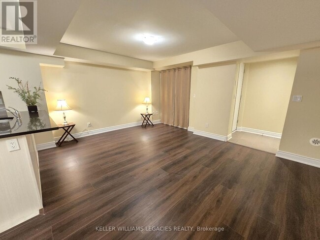 Building Photo - 7 Applewood Ln