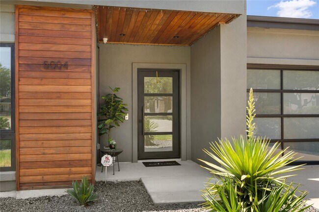 Foto del edificio - 5004 Highland Ct