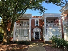 Building Photo - 872 Briarcliff Rd