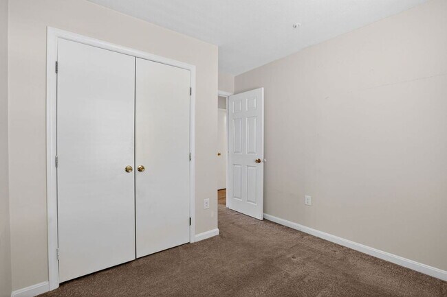 Foto del edificio - 46095 Maria Way