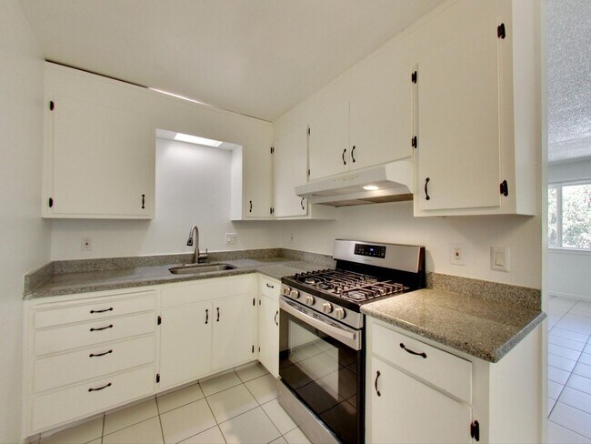 Foto del edificio - 3107 Willow Rd