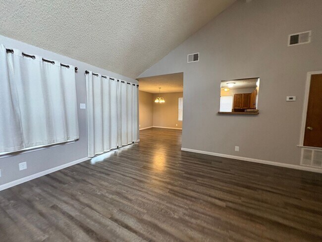 Foto del edificio - Beautiful Home in College Park!