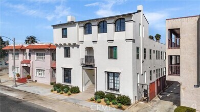 Building Photo - 1827 E 4th St