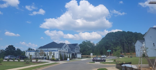Building Photo - 1464 Hasse Ave