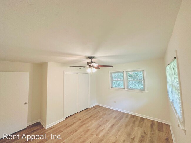 Building Photo - 3 br, 1.5 bath House - 374 Dacula Rd