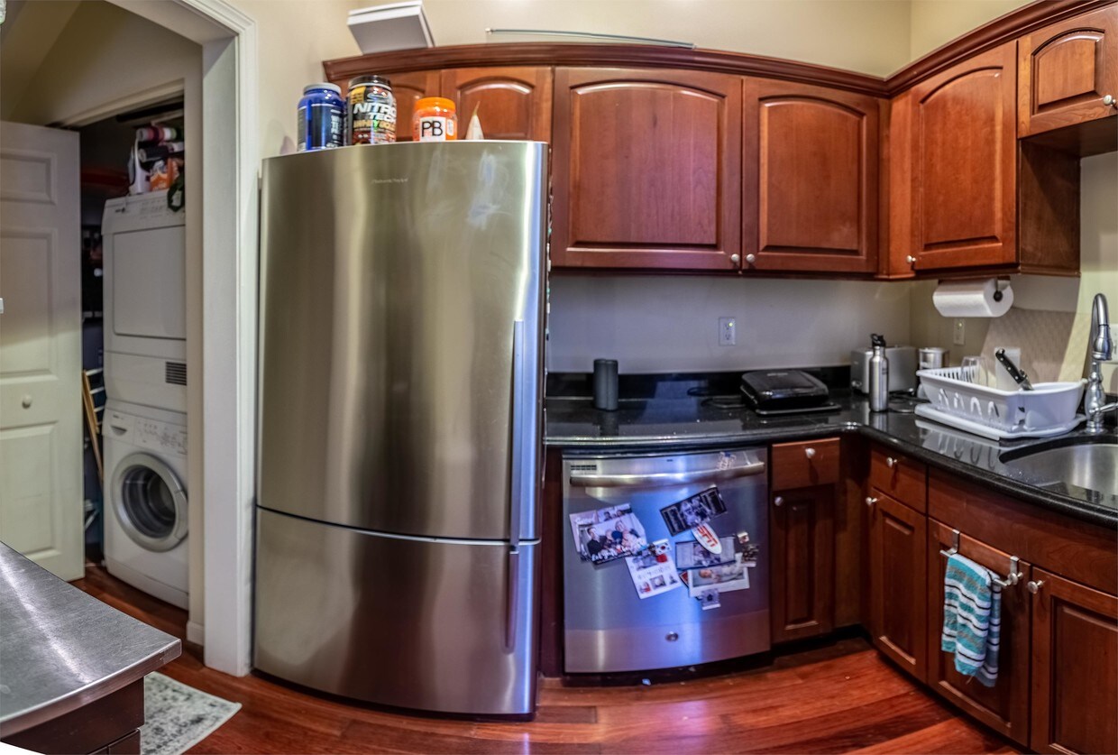 Foto principal - 1504 17th St NW