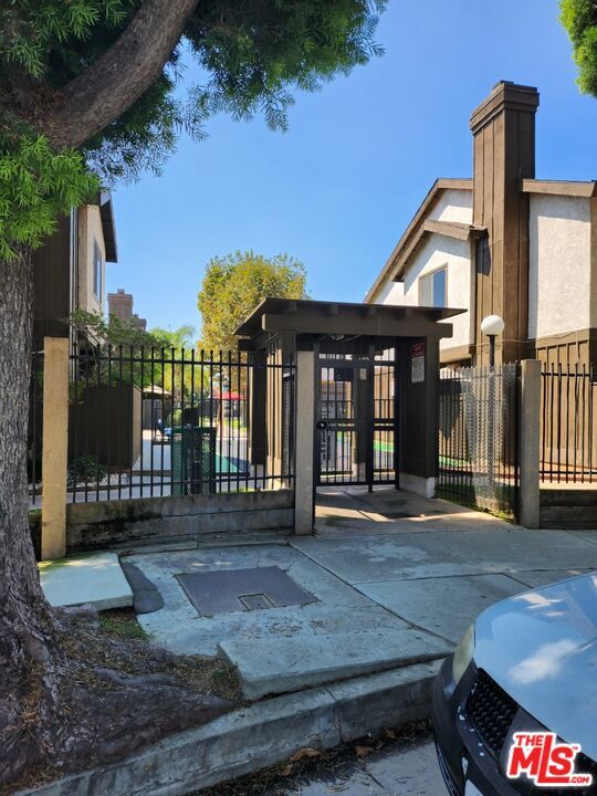 Building Photo - 6100 Arbutus Ave