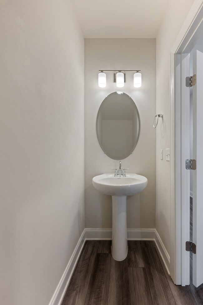 Downstairs 1/2 bath - 4509 Skywood Ln