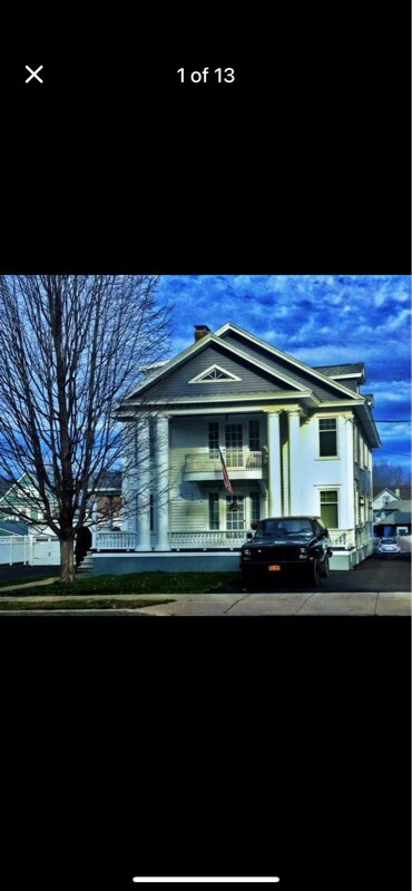 Foto principal - 48 W Main St