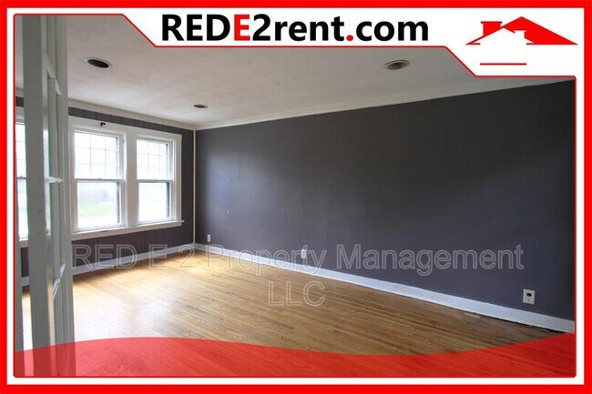Building Photo - 1368 Prairie Ave