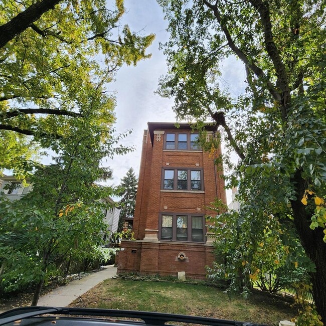 Building Photo - 1251 W Columbia Ave