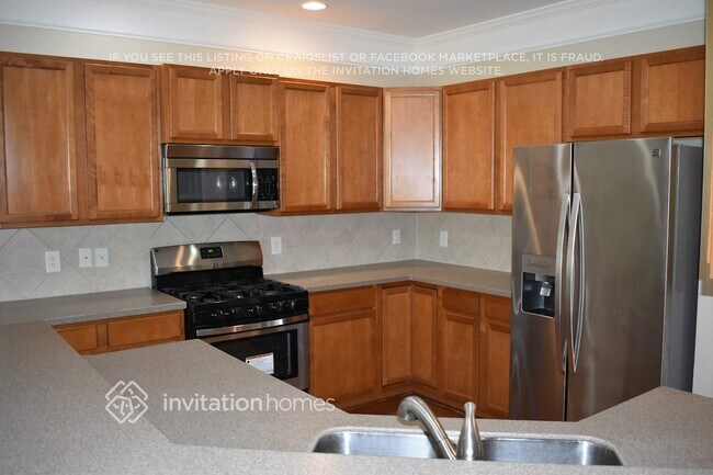 Foto del edificio - 634 Lorimore Pass