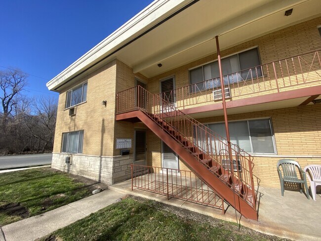 Building Photo - 4235 Harlem Ave