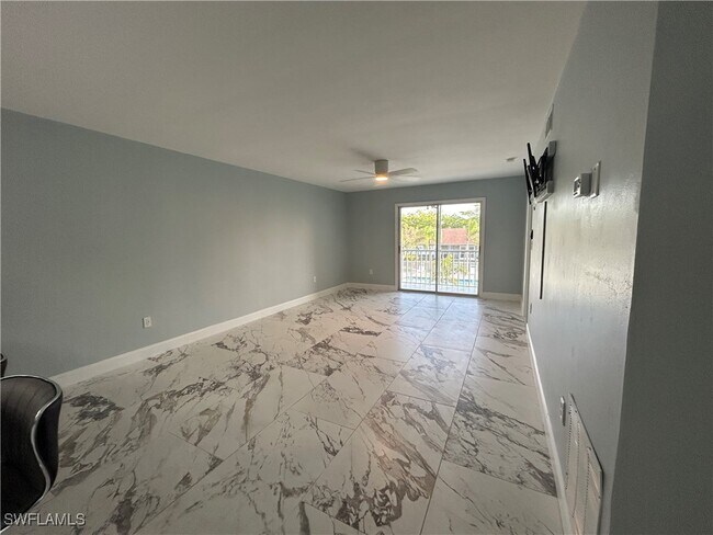 Foto del edificio - 2346 Naples Trace Cir