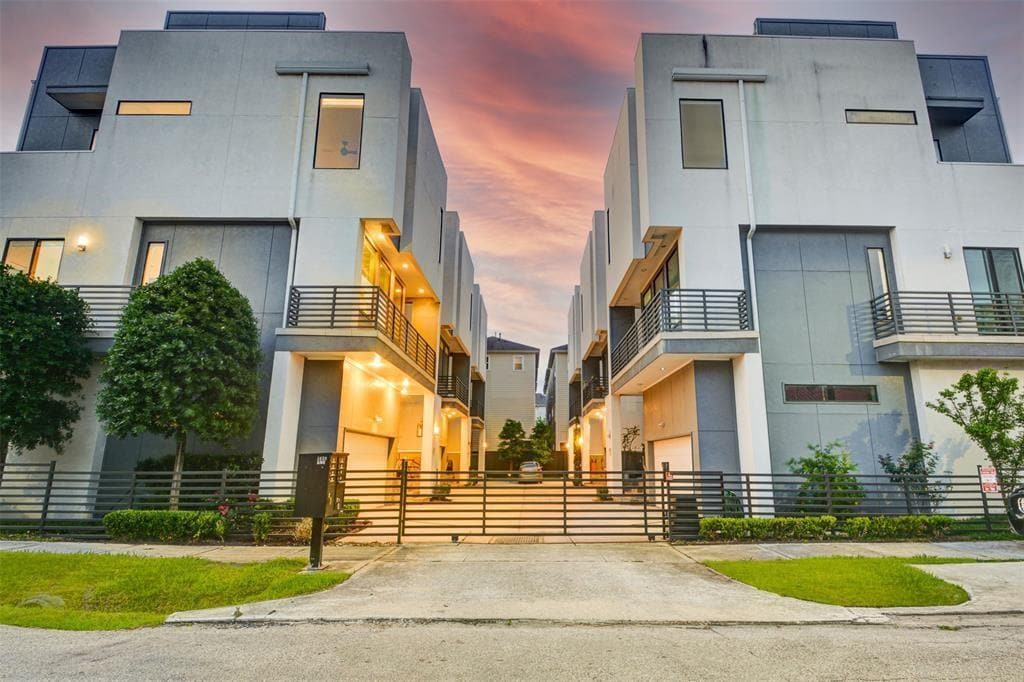 5638 Petty St, Houston, TX 77007 House Rental in Houston, TX