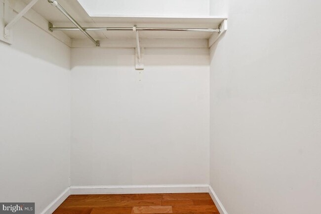 Foto del edificio - 5904 Mt Eagle Dr