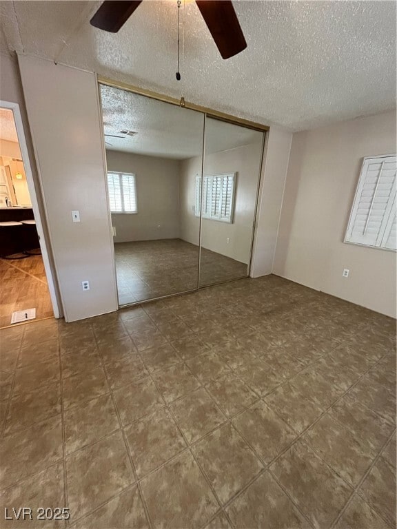 Foto del edificio - 4653 Montego Cir