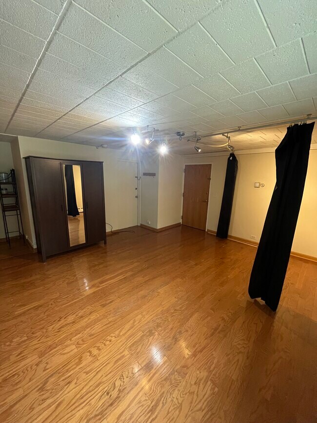 Foto del edificio - 425 South Blvd