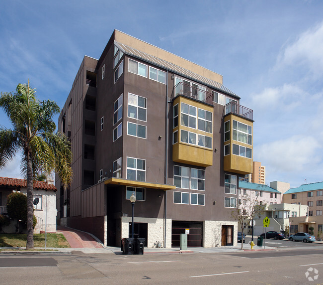 Building Photo - Columbia Lofts