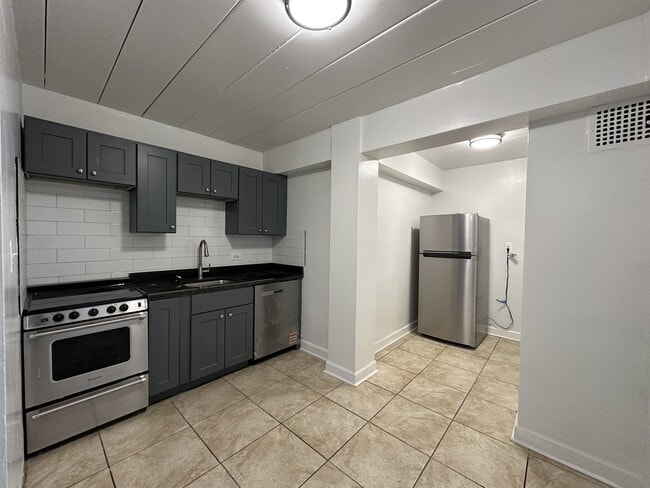 Foto del edificio - 1360 W Touhy Ave
