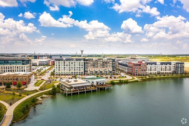 Building Photo - Apartments at the Sound