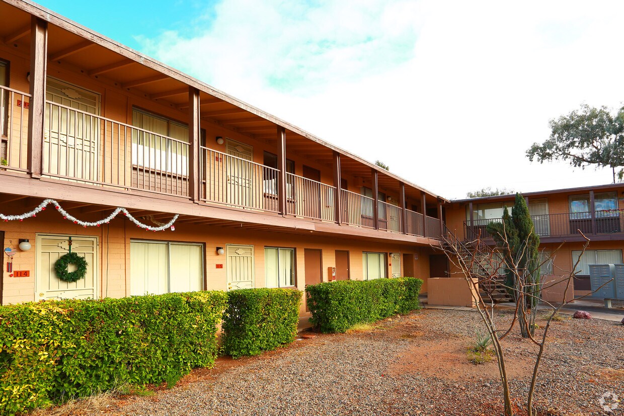 the axis tucson apartments tucson az apartments com