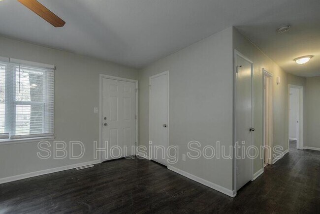 Foto del edificio - 3606 N Delaware St