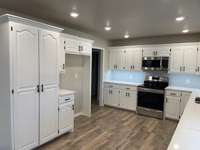 Foto del edificio - 3642 Lakeshore Dr