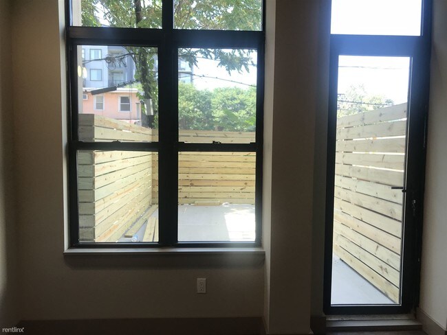 Building Photo - 1 br, 1 bath Apartment - 447 Meeker Ave 4B