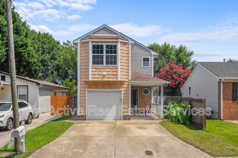 Foto principal - 5312 Pandoria Ave