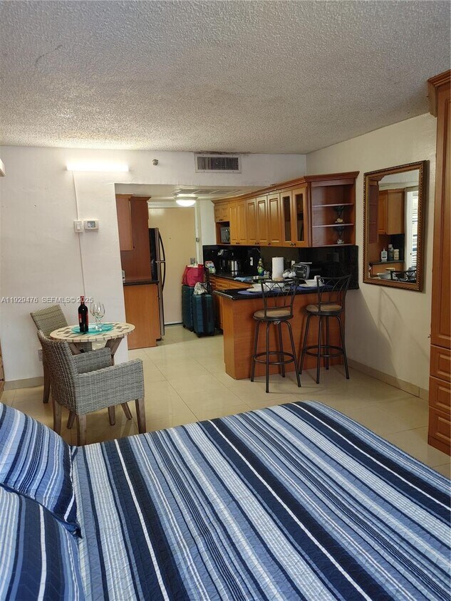 Building Photo - 19201 Collins Ave