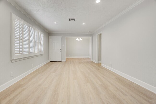 Foto del edificio - 4708 Mayfair St