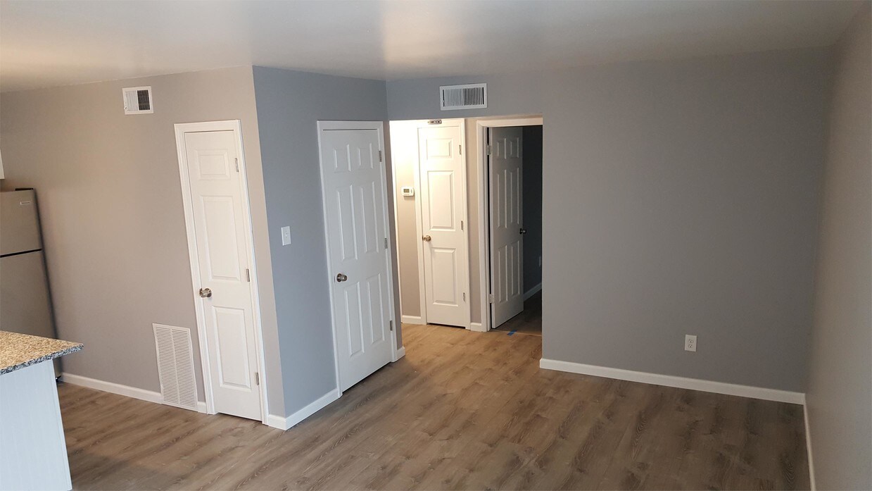 131 St Charles St Unit 131, Wentzville, MO 63385 Room for Rent in