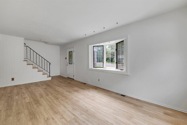 Foto del edificio - 640 S Sappington Rd