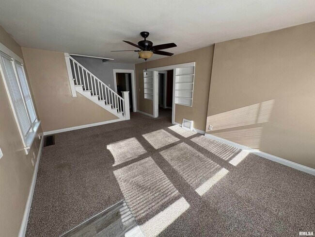 Building Photo - 705 E Marietta Ave