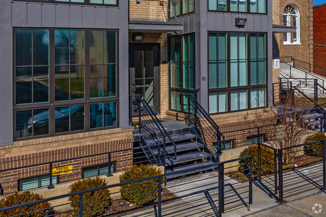 625-633 Park Rd NW - 625 Park Rd NW