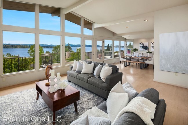 Foto del edificio - 2 br, 2.5 bath House - 1132 39TH AVE E
