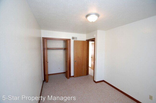 Foto del edificio - 2 br, 1.5 bath House - 517 S. SIlverwood L...
