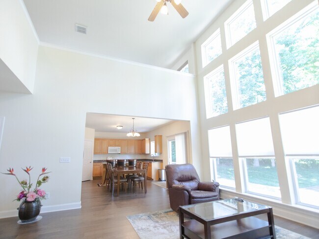 Building Photo - 9714 Tanglewood Ln