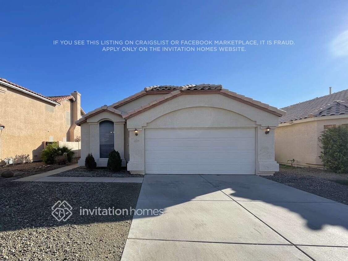 Foto principal - 12537 W Cambridge Ave