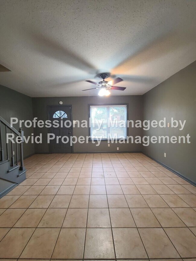 Foto del edificio - 2969 Stage Park Pl