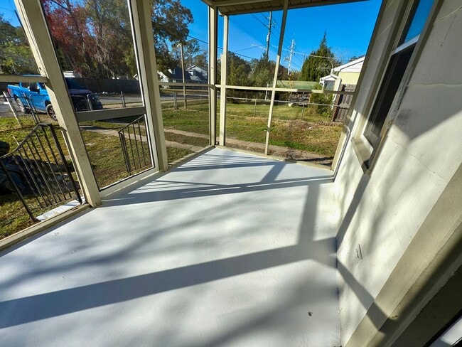 Foto del edificio - Great 3 Bedroom Rental Home Available